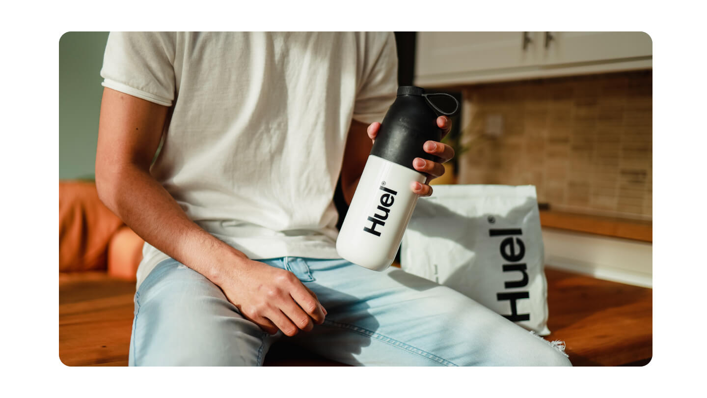 https://eu.huel.com/cdn/shop/files/PDP_Content_Block_-_Powder_8_1600x.progressive.jpg?v=1620736060